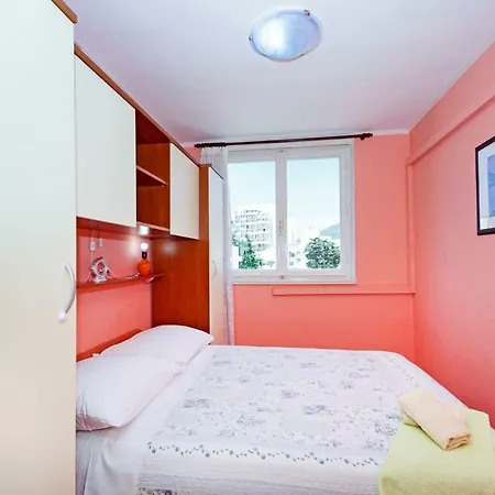In 6709 아파트 *